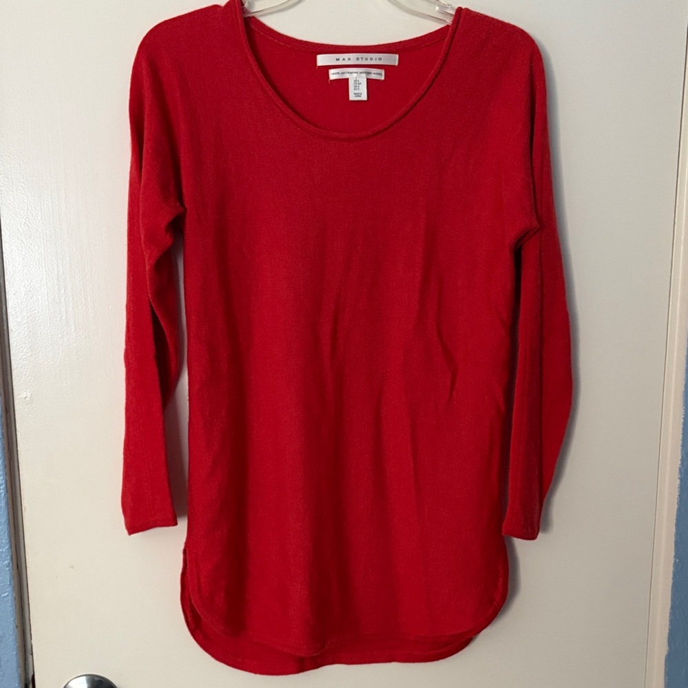 Max Studio 100% extrafine merino wool Long Sleeve Tunic Burned Red Sweater